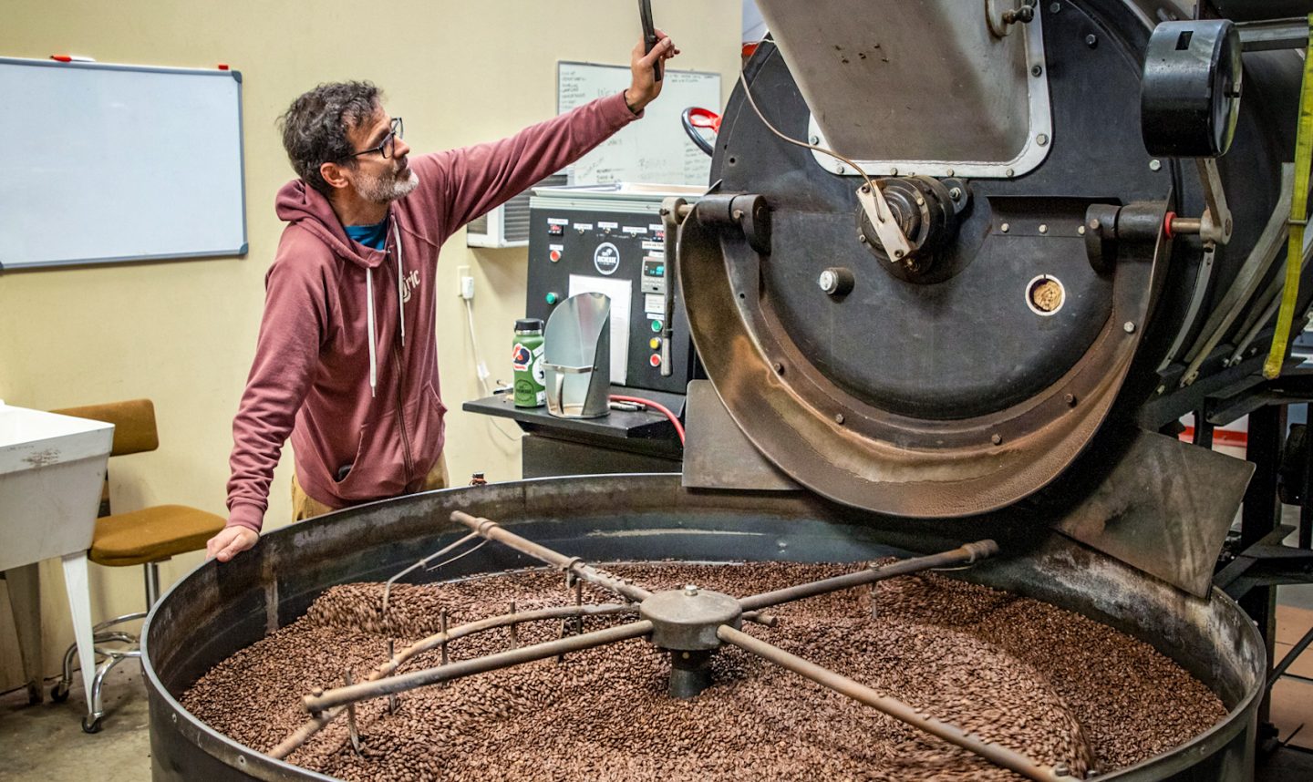 Ricardo Lima roasting beans